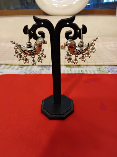 silver hanging jewellery
