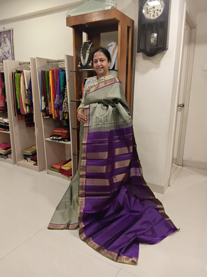 Ahimsa silk with meenakari border