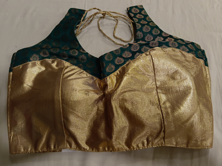 Pattern blouse