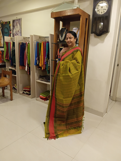 1000 Butte Saree