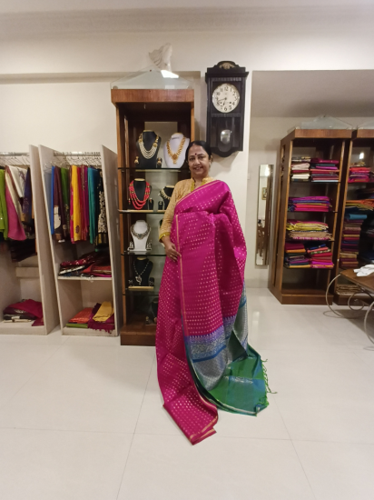 200 gms  Ahimsa Silk Zari Butte All over the body with contrast pallu