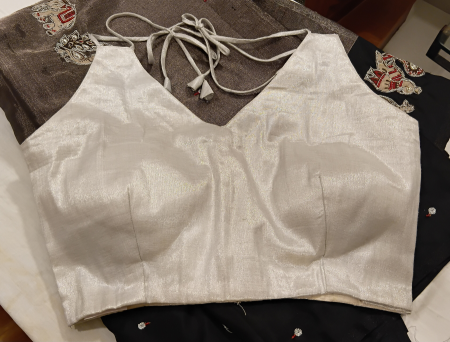 Pattern blouse