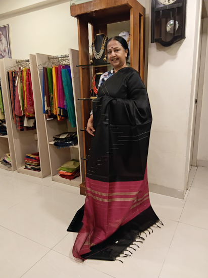 Body woven borderless Gicha silk saree