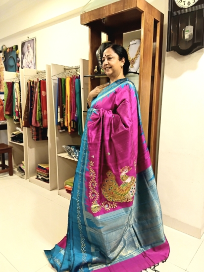 Mulberry Silk With 3D Mural