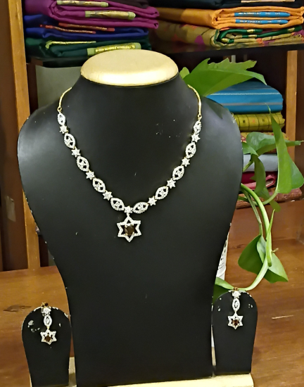 Zircon necklace