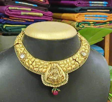 Lakshmi antique choker