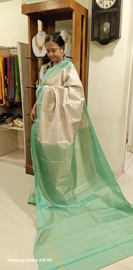 Body Checks With Butte Semi Korvai Saree