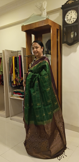 Kothadi checks with motives double pettu saree