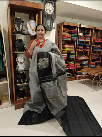 One side border checks with silver zari ahimsa silk saree