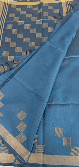 Mulberry silk with geometric woven block design 