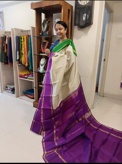 Ahimsa silk saree with ganga jamuna border