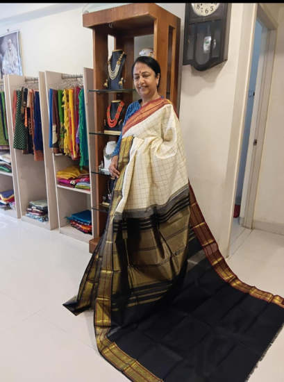 Ahimsa silk saree with ganga jamuna border